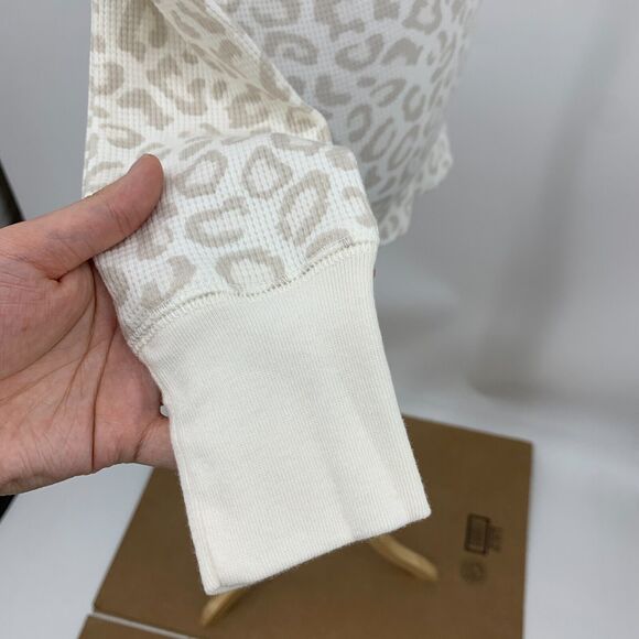 Old Navy Thermal Shirt Women XS Cream Leopard Print Waffle Knit Cuff Long Sleeve - Picture 6 of 15